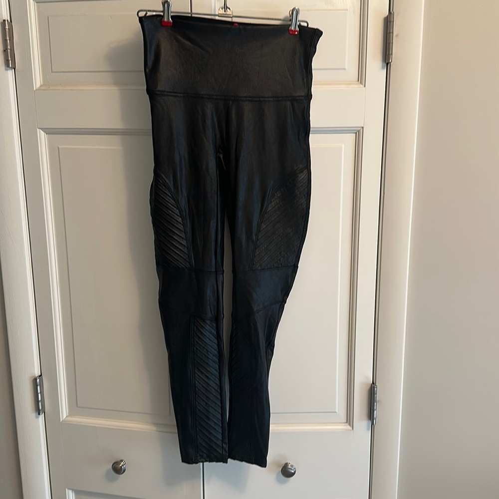Spanx - Size large - black